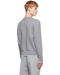 grauer bedruckter Pullover mit einem Rundhalsausschnitt von Thom Browne