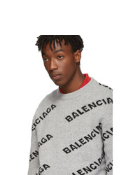 grauer bedruckter Pullover mit einem Rundhalsausschnitt von Balenciaga