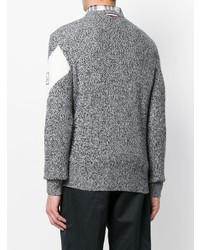 grauer bedruckter Pullover mit einem Rundhalsausschnitt von Moncler
