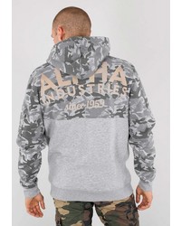 grauer Camouflage Pullover mit einem Kapuze von Alpha Industries