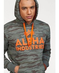 grauer Camouflage Pullover mit einem Kapuze von Alpha Industries