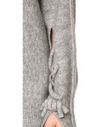 grauer flauschiger Pullover mit einem Rundhalsausschnitt von 3.1 Phillip Lim