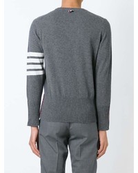 grauer horizontal gestreifter Pullover mit einem Rundhalsausschnitt von Thom Browne