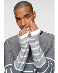 grauer horizontal gestreifter Pullover mit einem Rundhalsausschnitt von Esprit