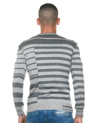 grauer horizontal gestreifter Pullover mit einem Rundhalsausschnitt von EX-PENT
