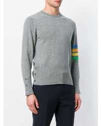 grauer horizontal gestreifter Pullover mit einem Rundhalsausschnitt von Thom Browne