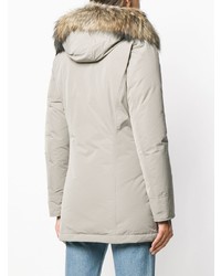 grauer Parka von Woolrich