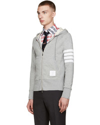 grauer Pullover mit einem Kapuze von Thom Browne