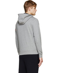 grauer Pullover mit einem Kapuze von Moncler