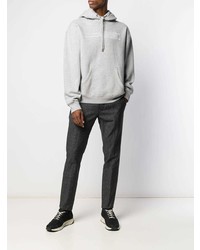 grauer Pullover mit einem Kapuze von Closed
