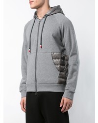 grauer Pullover mit einem Kapuze von Moncler