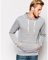 grauer Pullover mit einem Kapuze