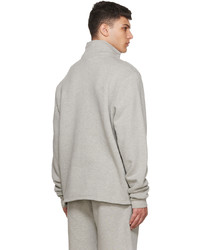 grauer Pullover mit einem Reißverschluss am Kragen von Les Tien