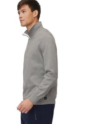 grauer Pullover mit einem Reißverschluss am Kragen von Marc O'Polo