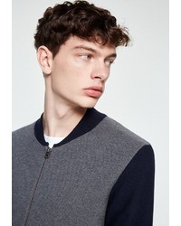 grauer Pullover mit einem Reißverschluß von Armedangels