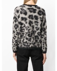 grauer Pullover mit einem Rundhalsausschnitt mit Leopardenmuster von Luisa Cerano