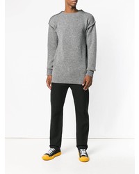 grauer Pullover mit einem Rundhalsausschnitt von Loewe