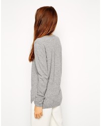 grauer Pullover mit einem Rundhalsausschnitt von Asos