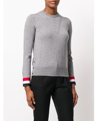 grauer Pullover mit einem Rundhalsausschnitt von Thom Browne