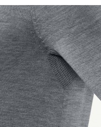 grauer Pullover mit einem Rundhalsausschnitt von Falke