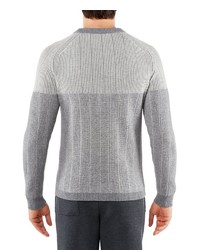 grauer Pullover mit einem Rundhalsausschnitt von Falke