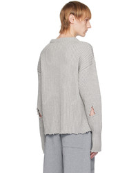 grauer Pullover mit einem Rundhalsausschnitt von MM6 MAISON MARGIELA