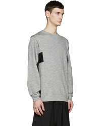 grauer Pullover mit einem Rundhalsausschnitt von Public School