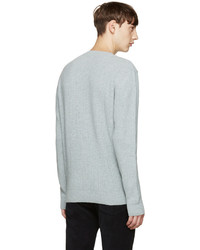 grauer Pullover mit einem Rundhalsausschnitt von A.P.C.