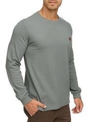 grauer Pullover mit einem Rundhalsausschnitt von INDICODE