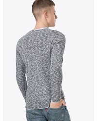 grauer Pullover mit einem Rundhalsausschnitt von Key Largo