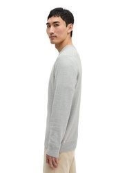 grauer Pullover mit einem Rundhalsausschnitt von Marc O'Polo