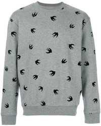 grauer Pullover mit einem Rundhalsausschnitt von McQ