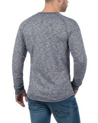 grauer Pullover mit einem Rundhalsausschnitt von Solid