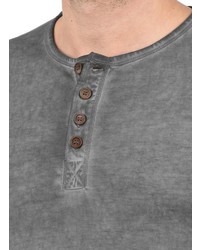 grauer Pullover mit einem Rundhalsausschnitt von Solid