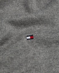 grauer Pullover mit einem Rundhalsausschnitt von Tommy Hilfiger