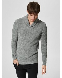 grauer Pullover mit einem Schalkragen von Selected Homme