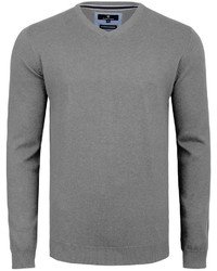 grauer Pullover mit einem V-Ausschnitt von BASEFIELD