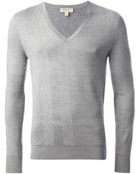 grauer Pullover mit einem V-Ausschnitt von Burberry