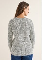 grauer Pullover mit einem V-Ausschnitt von Cecil