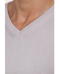 grauer Pullover mit einem V-Ausschnitt von FIOCEO