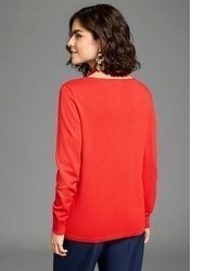 grauer Pullover mit einem V-Ausschnitt von FlashLights