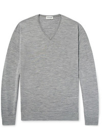 grauer Pullover mit einem V-Ausschnitt von John Smedley