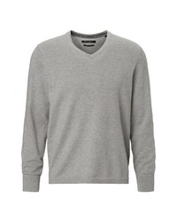 grauer Pullover mit einem V-Ausschnitt von Marc O'Polo