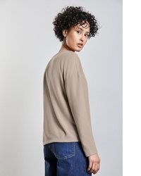 grauer Pullover mit einem V-Ausschnitt von STREET ONE
