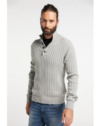 grauer Pullover mit einem zugeknöpften Kragen von Dreimaster