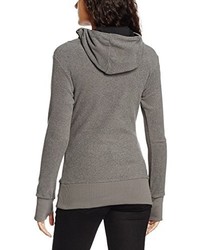 grauer Pullover mit einer Kapuze von Bench