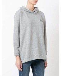 grauer Pullover mit einer Kapuze von Chiara Ferragni