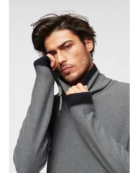 grauer Pullover mit einer weiten Rollkragen von edc by Esprit