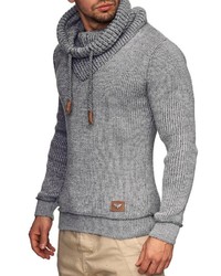 grauer Pullover mit einer weiten Rollkragen von INDICODE