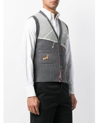 grauer Pullunder von Thom Browne